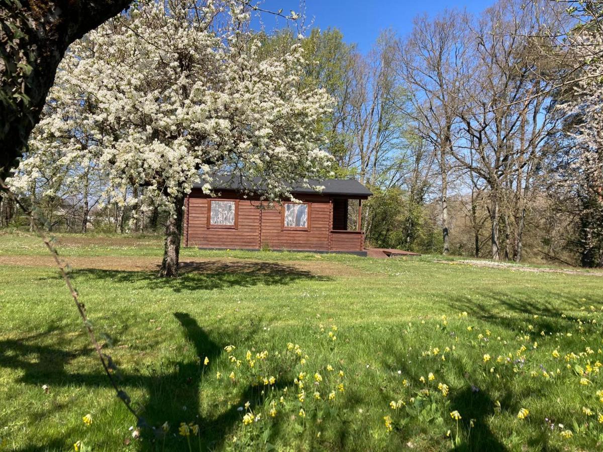 Lac De Lumiere. Relax With Rural Lakeside Living Herry Exterior photo